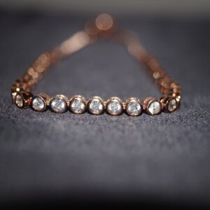Aurora Rosé – Justerbart Armband i 925 Silver med Roséguldplätering och Klara Stenar – 10g