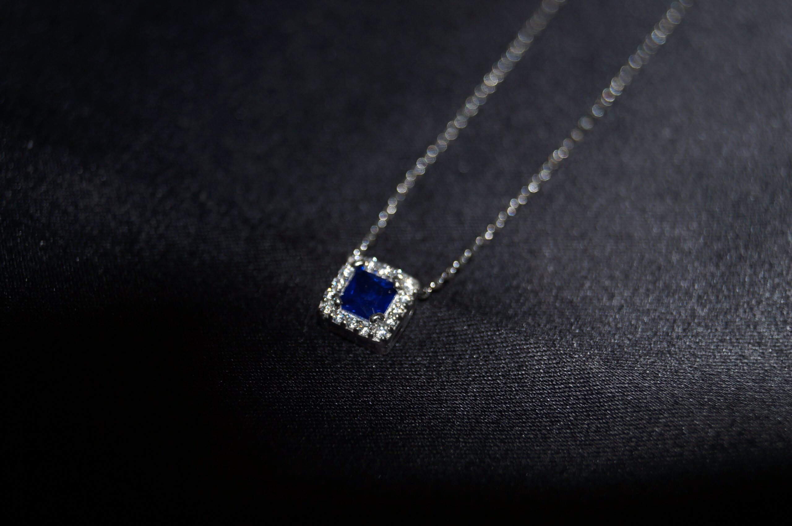 Ocean Glow Halsband i 925 Silver med Djupblå Zirconia - Bild 5