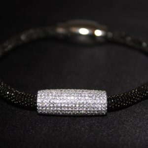 Midnight Spark - Elegant Silverarmband med Svart Mesh & Kristallcylinder – 925 Sterling Silver
