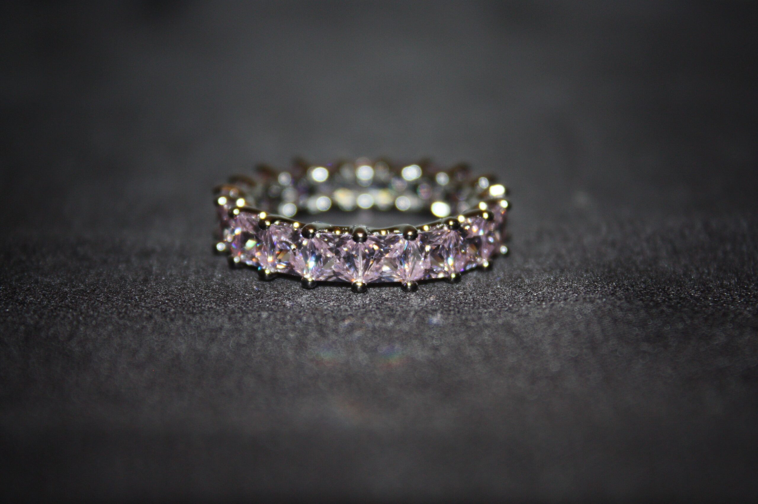 Eternity Ring Aurora – Silverring med ljusrosa stenar (5.84g)