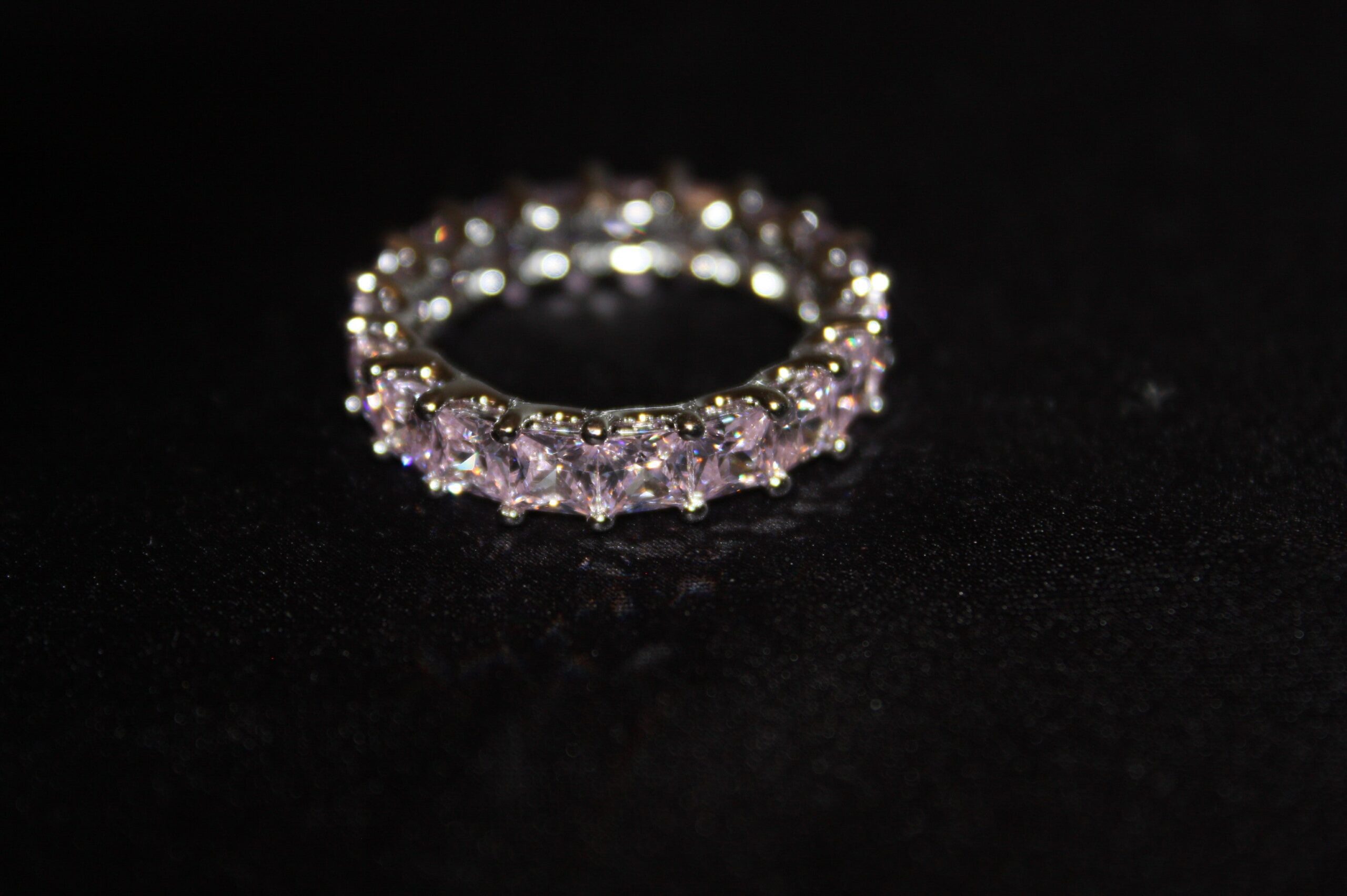Eternity Ring Aurora – Silverring med ljusrosa stenar (5.84g) - Bild 2