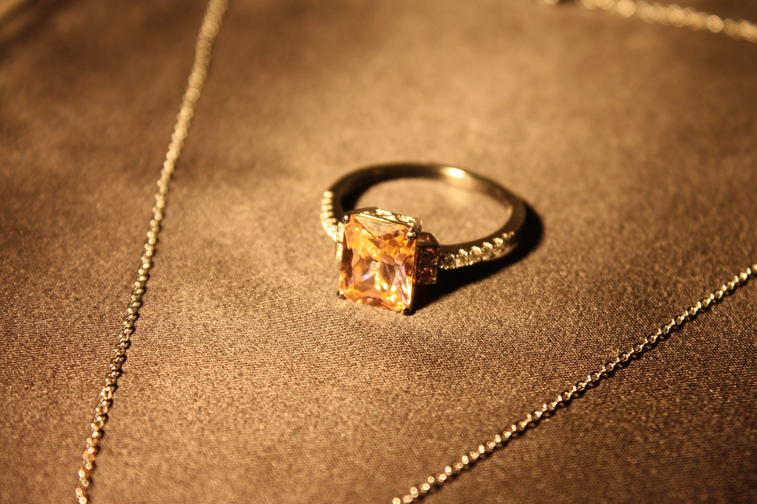 Roséljus™ Färgskiftande Ring & Halsband i 925 Silver – Magiskt Set - Bild 10