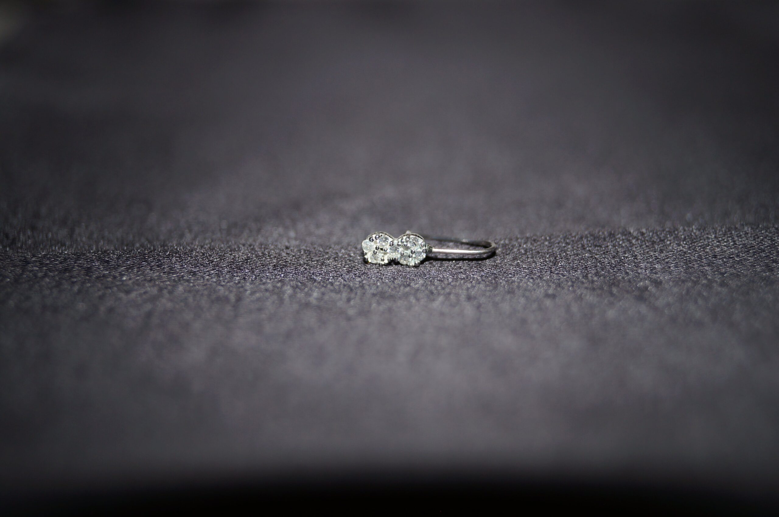 Twinkle Twin Silver Nose Ring - Elegant Näspiercing i 925 Silver med Två Klara Stenar