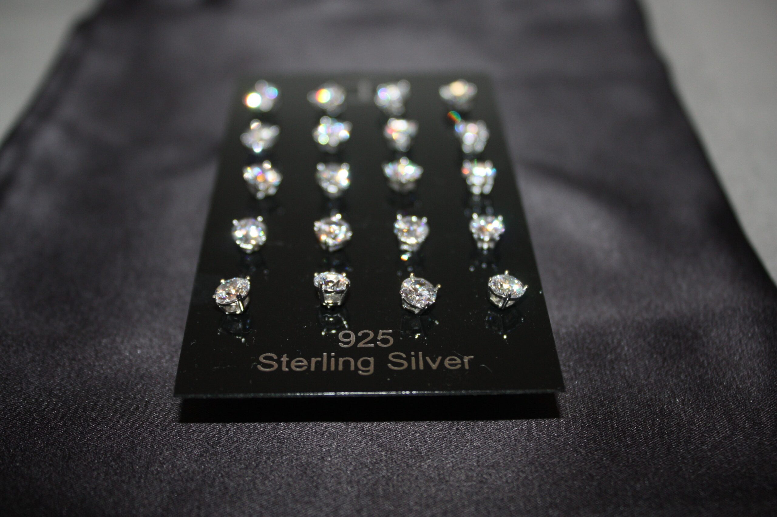 Elegant gnistrande örhänge i 925 silver – säljs styckvis - Bild 4
